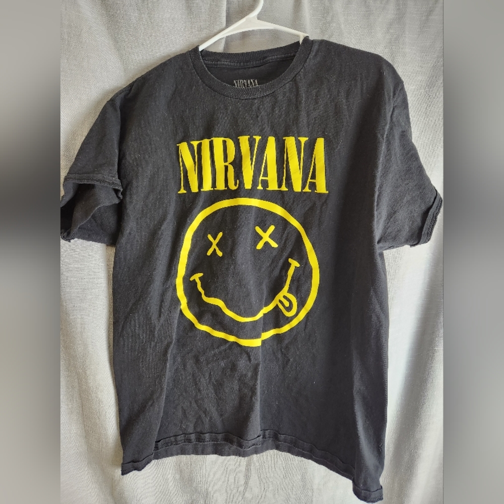 Nirvana gray t-shirt size large
